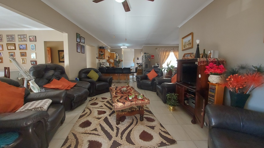 3 Bedroom Property for Sale in Ifafi North West